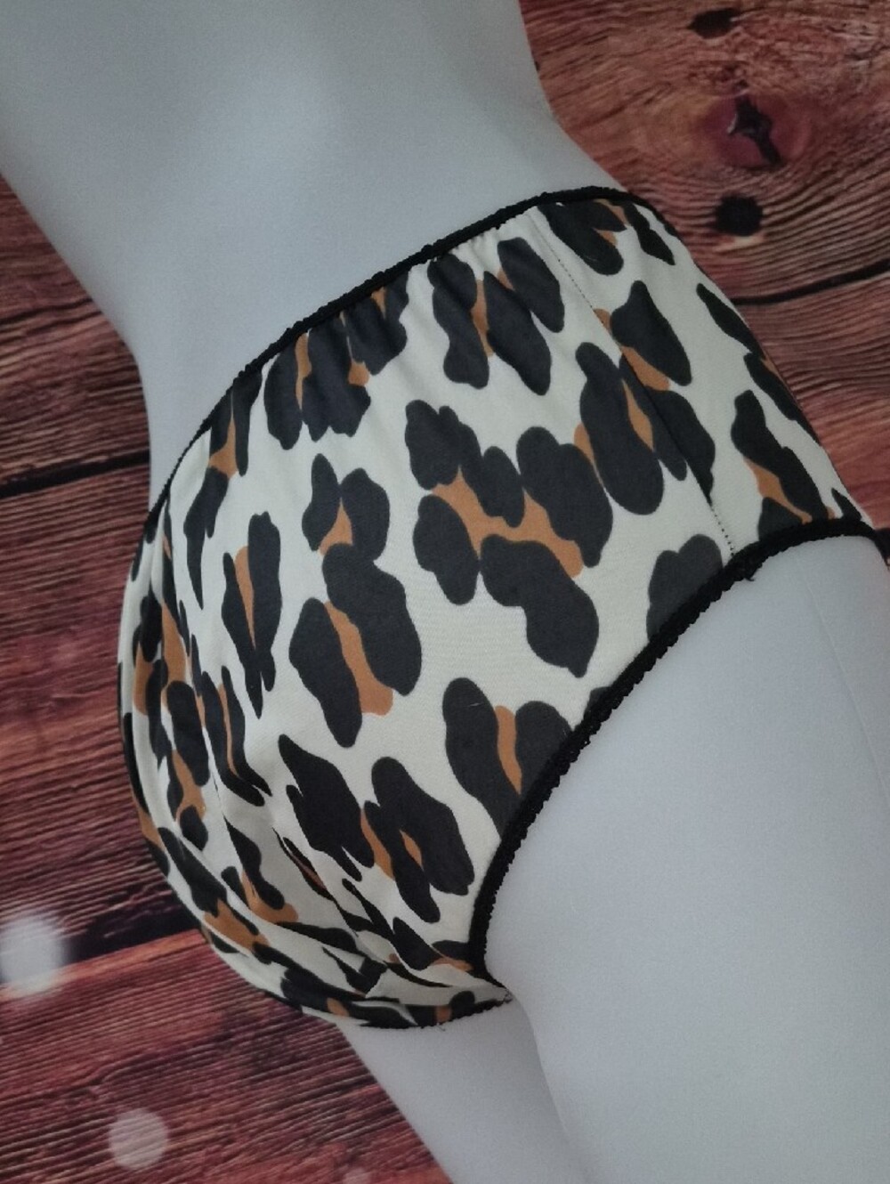 Leopard 60s Nylon Panties Briefs Medium 6 M Antron III